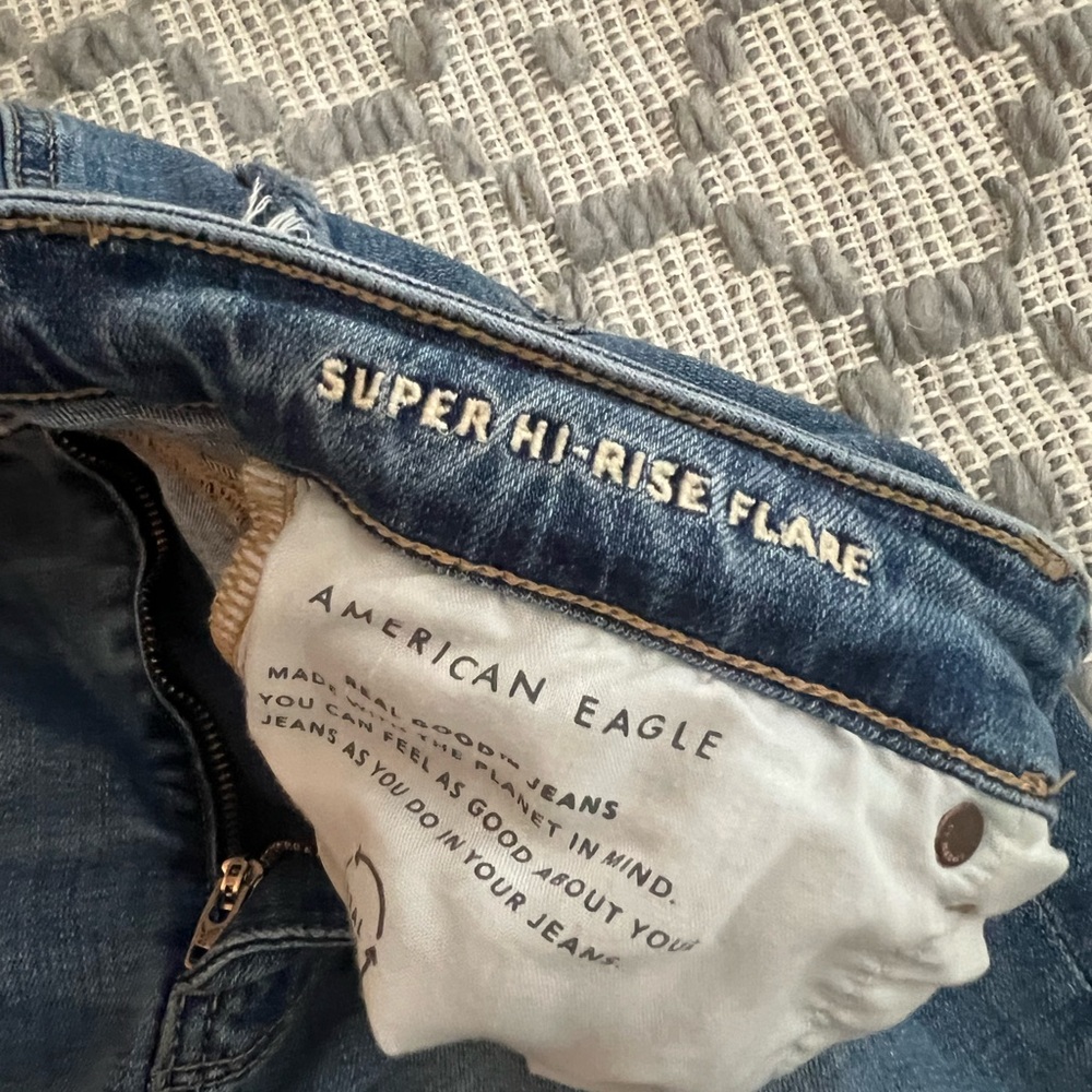 Women’s American Eagle Jeans